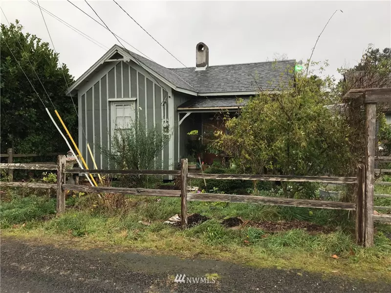 1310 Bay AVE, Ocean Park, WA 98640