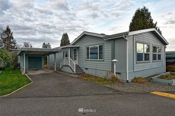 21429 44th AVE W #18, Mountlake Terrace, WA 98043