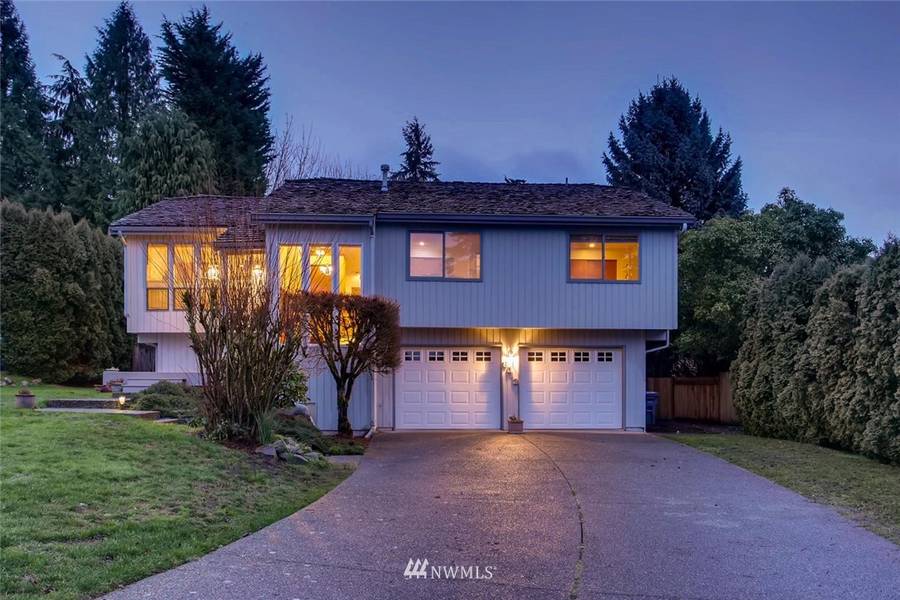 6012 140th AVE SE, Bellevue, WA 98006