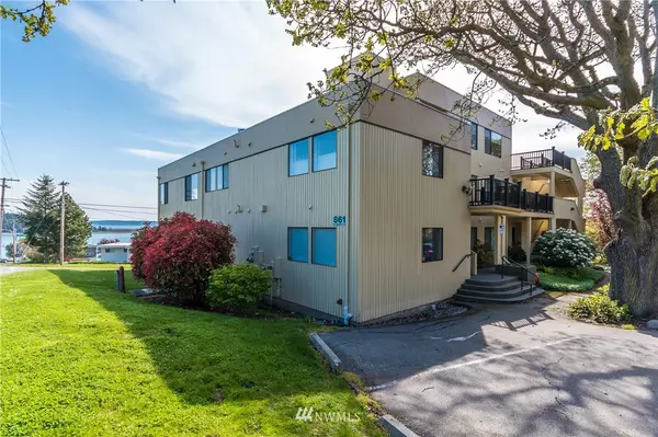 Oak Harbor, WA 98277,861 SE Regatta DR #201