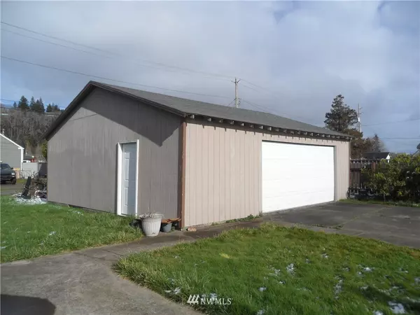 Hoquiam, WA 98550,2209 Aberdeen AVE