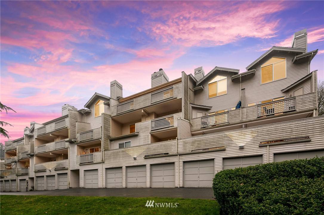 15707 Waynita WAY NE #C203, Bothell, WA 98011