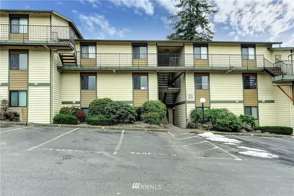 15416 40th AVE W #23, Lynnwood, WA 98087