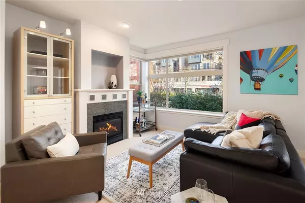 2035 Eastlake Ave E #202, Seattle, WA 98102