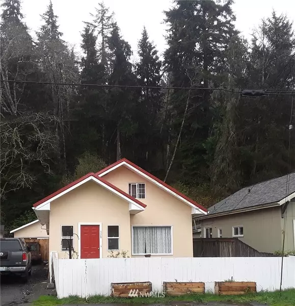 328 Endresen RD, Hoquiam, WA 98550