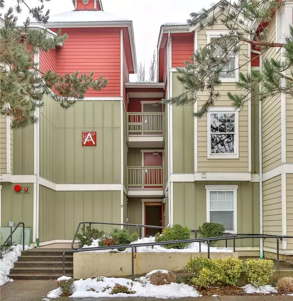 7711 NE 175th ST #A310, Kenmore, WA 98028