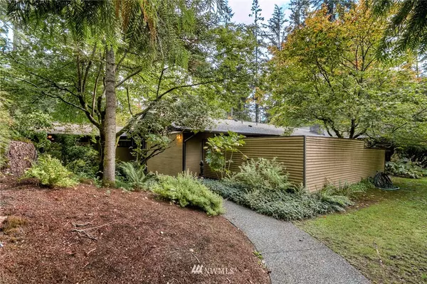Issaquah, WA 98027,26007 SE 156 ST