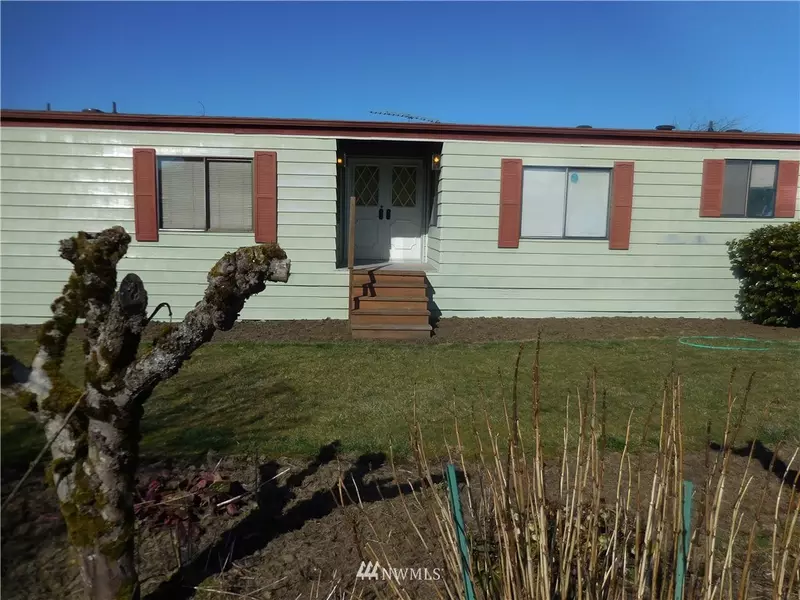 1013 Old Pioneer WAY NW, Orting, WA 98360