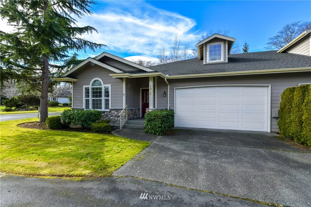 Anacortes, WA 98221,1806 39th CT