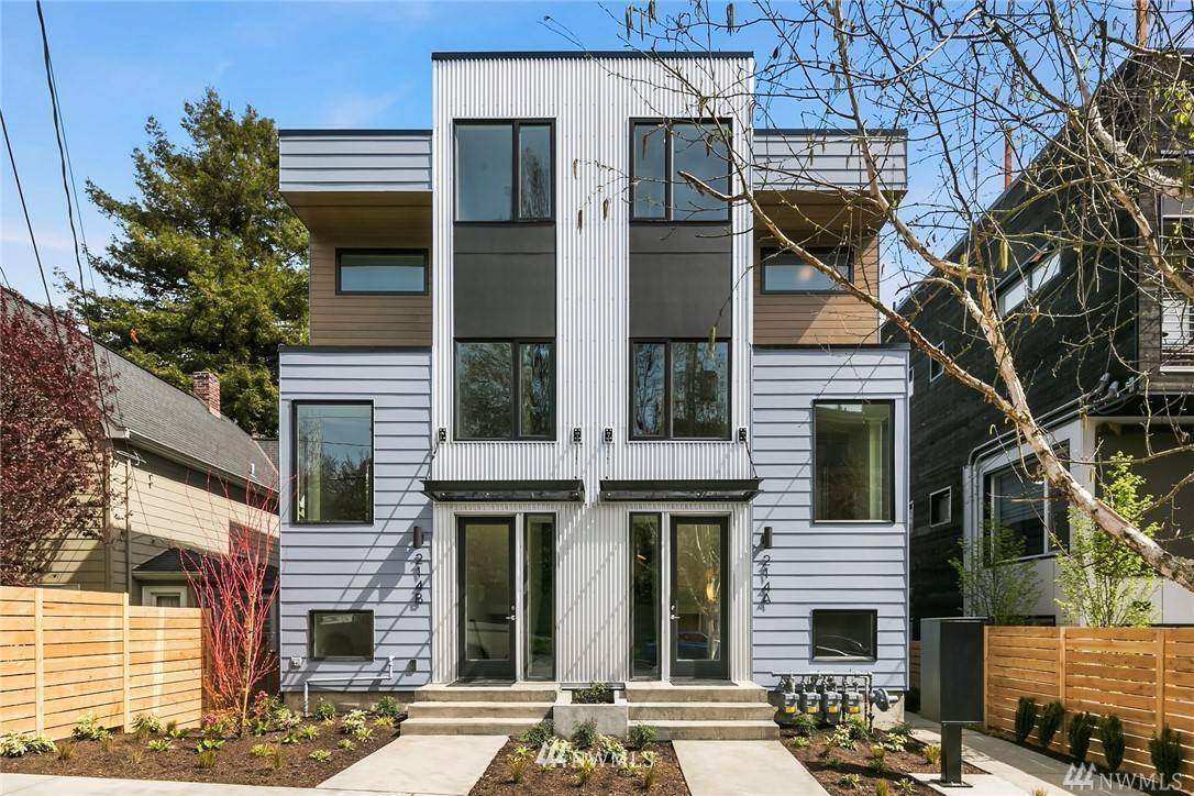 212 B 25TH AVE E, Seattle, WA 98112