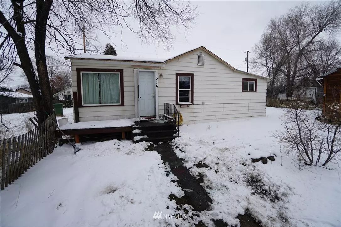 Omak, WA 98841,314 Edmonds ST