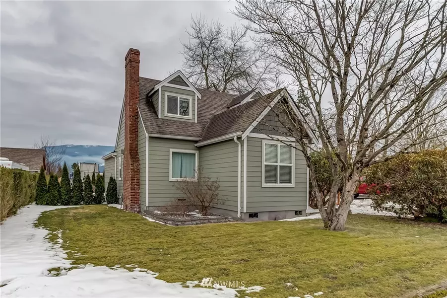 303 S Washington ST, Everson, WA 98247