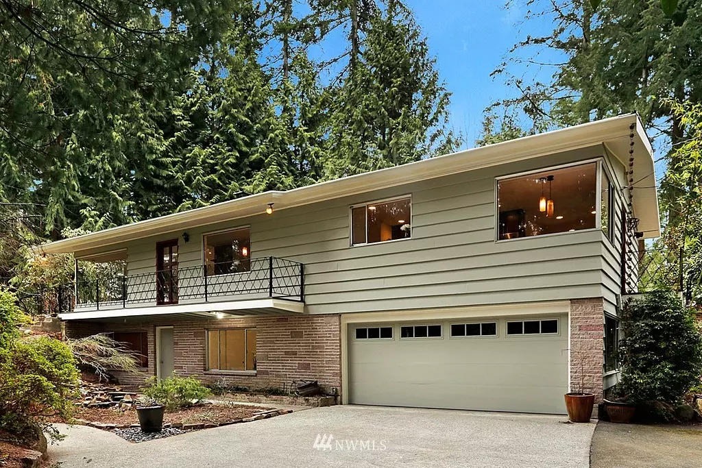 Bellevue, WA 98006,16005 SE 42nd PL