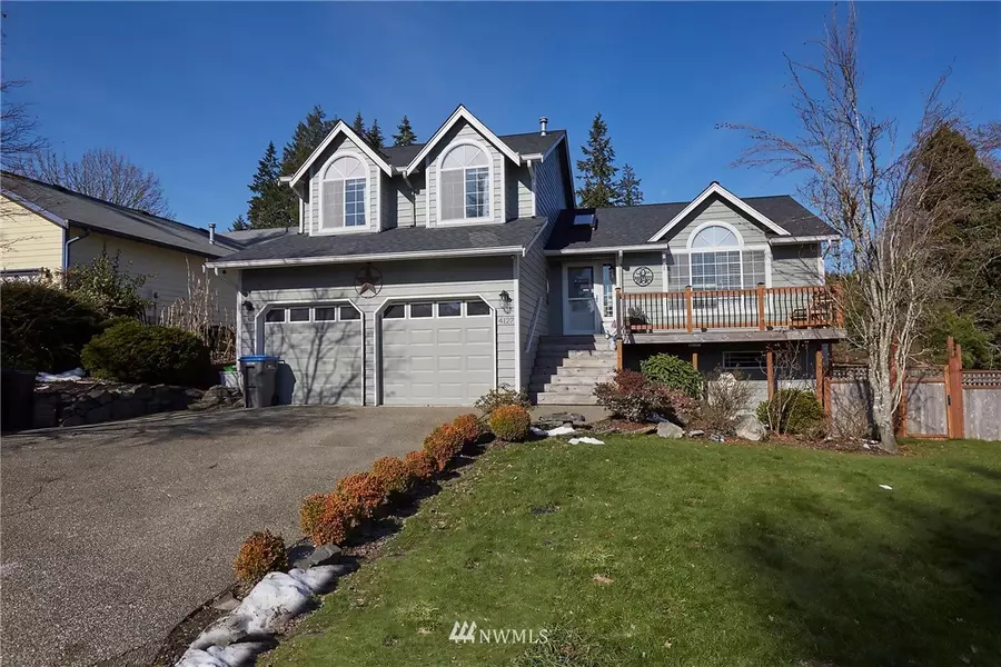 4127 SE Dover CT, Port Orchard, WA 98366