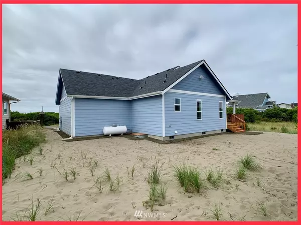 Ocean Shores, WA 98569,524 Marine View DR SW