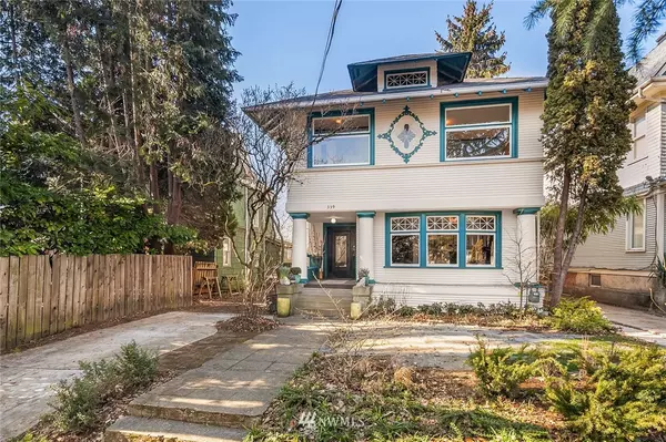 339 17th AVE, Seattle, WA 98112