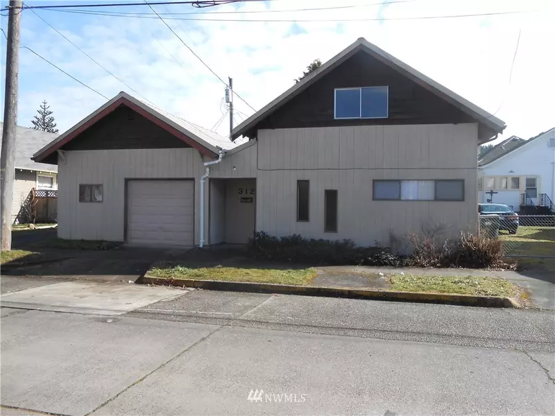 312 S Iron ST, Centralia, WA 98531