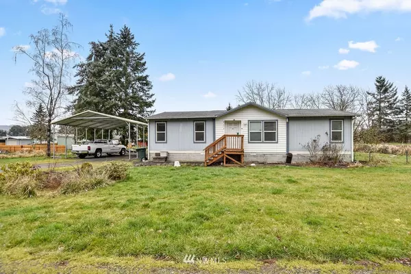 2018 42nd AVE, Longview, WA 98632