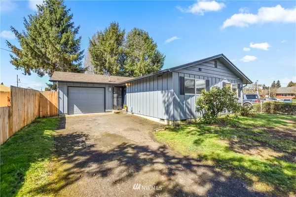 701 S 9th AVE, Kelso, WA 98626