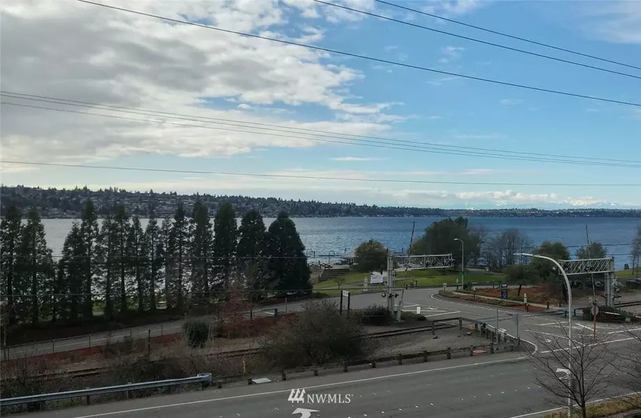 1700 Lake Washington BLVD N #201, Renton, WA 98056