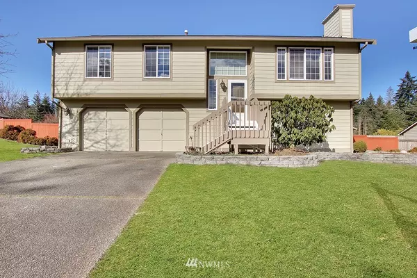 12805 224th StCt E, Graham, WA 98338