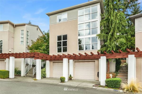 2725 124th AVE SE, Bellevue, WA 98005