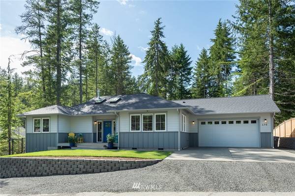 170 E Blackberry LN, Union, WA 98592