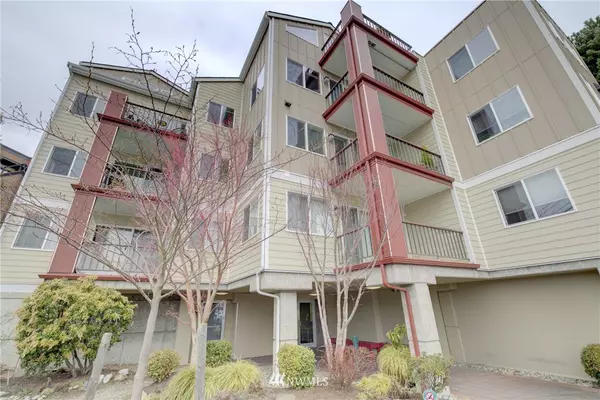 Seattle, WA 98102,1926 Fairview AVE E #104