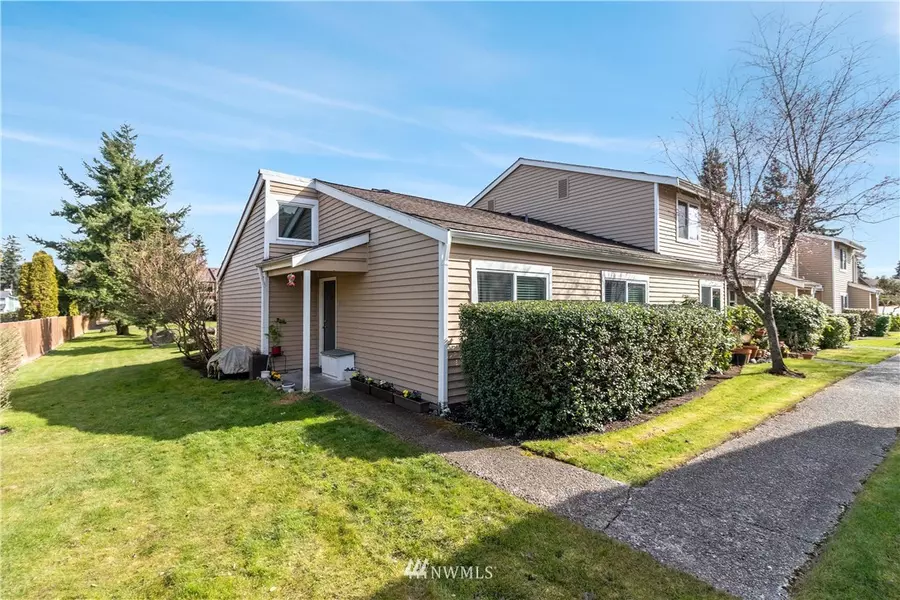 1208 S 237th Ln #1506, Des Moines, WA 98198