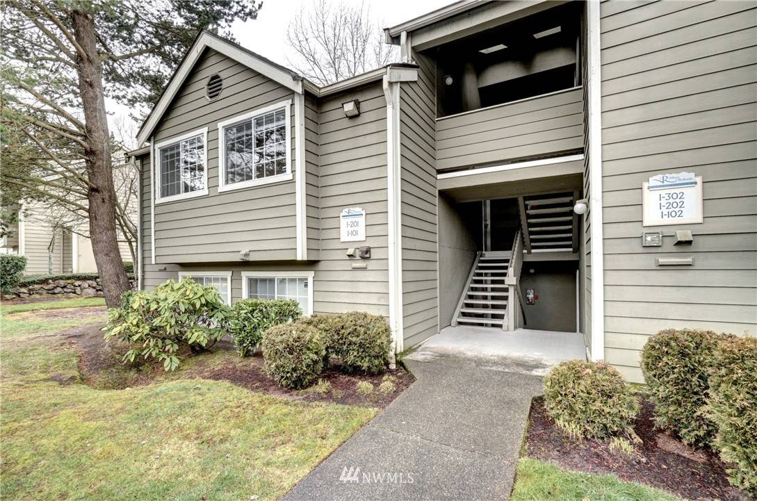 1844 S 284th LN #I-201, Federal Way, WA 98003