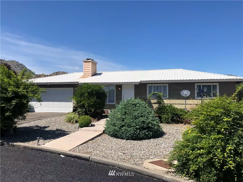 Brewster, WA 98812,921 Selkirk PL