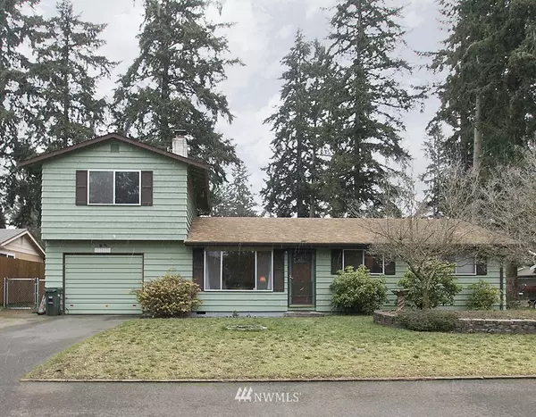 12513 106th Avenue Ct E, Puyallup, WA 98374