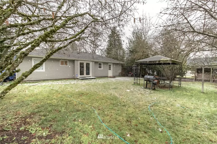 6615 Lake Grove ST SW, Lakewood, WA 98499