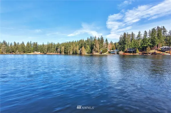 Stanwood, WA 98292,18523 Lakewood RD