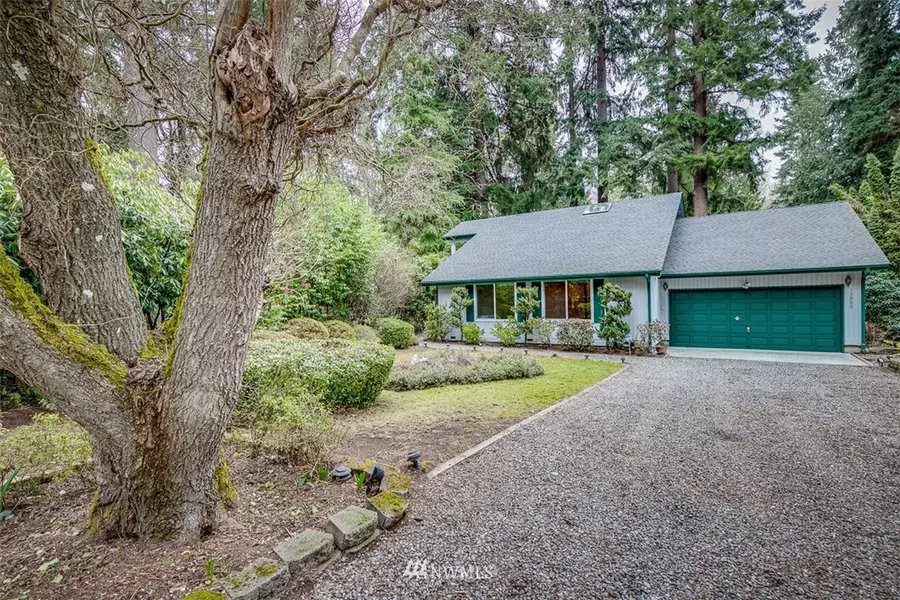 15905 Nesika Bay RD NE, Poulsbo, WA 98370