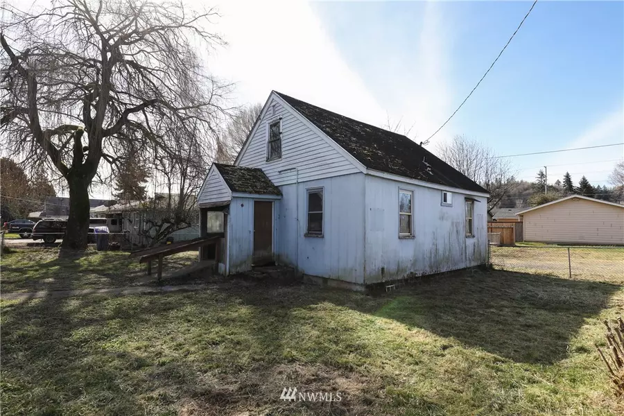 1519 N 3rd AVE, Kelso, WA 98626