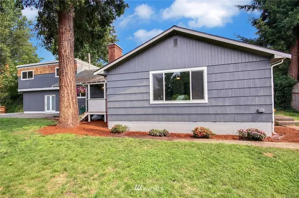 17806 83rd PL NE, Kenmore, WA 98028