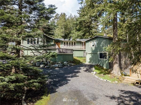 57 Olympic View DR, San Juan Island, WA 98250