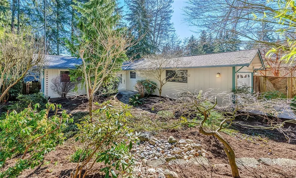 8104 134th PL NE, Redmond, WA 98052