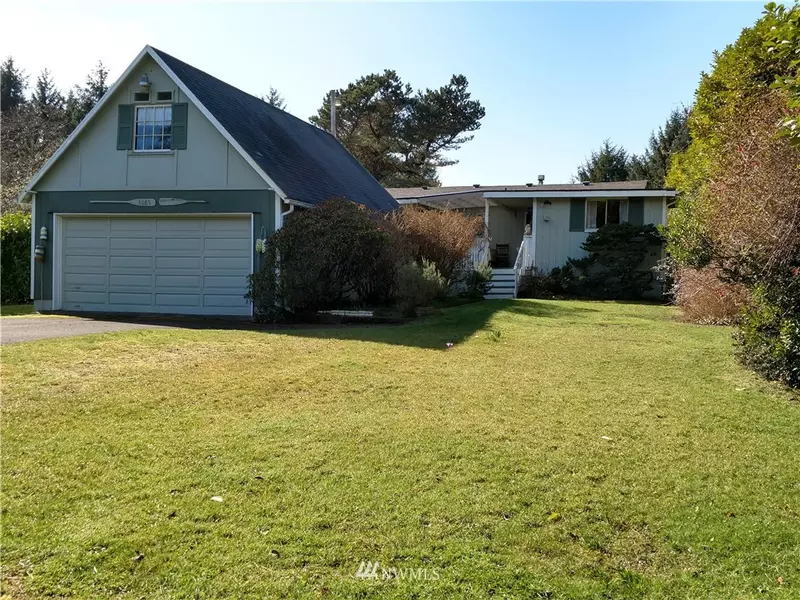 3085 State Route 105, Grayland, WA 98547