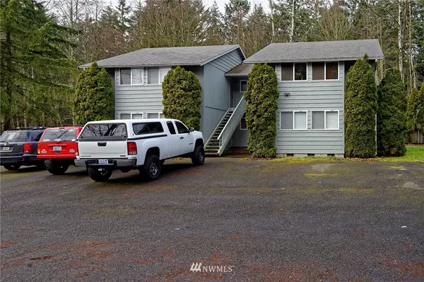 5810 186th Avenue Ct E, Lake Tapps, WA 98391