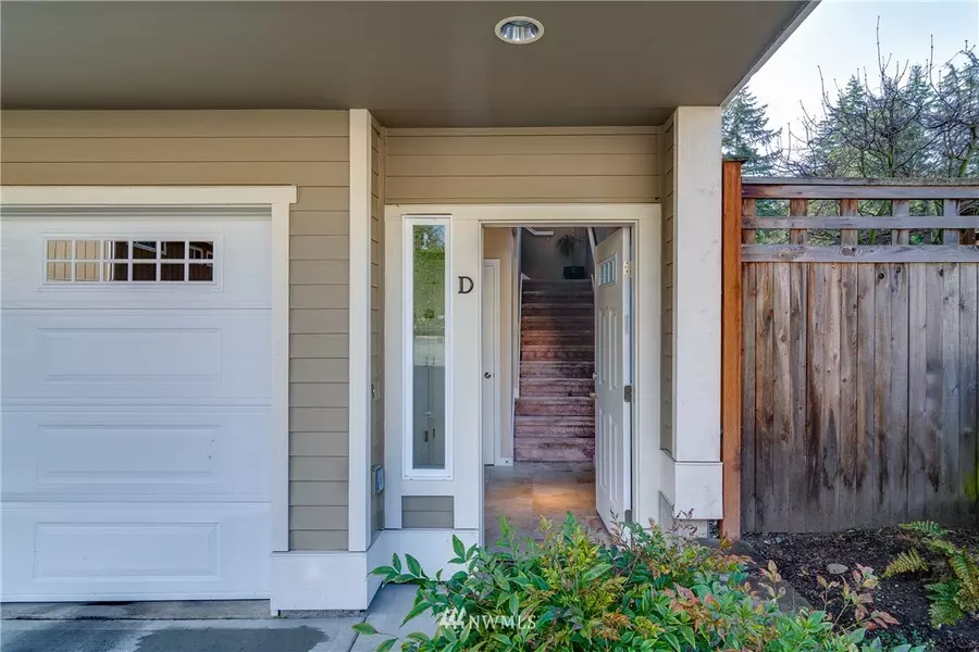 7803 218 ST SW #D, Edmonds, WA 98026