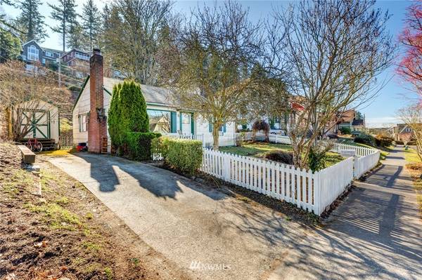 328 N Forest ST, Bellingham, WA 98225