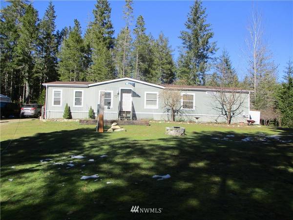 231 NE Tee Lake Pines RD, Tahuya, WA 98588