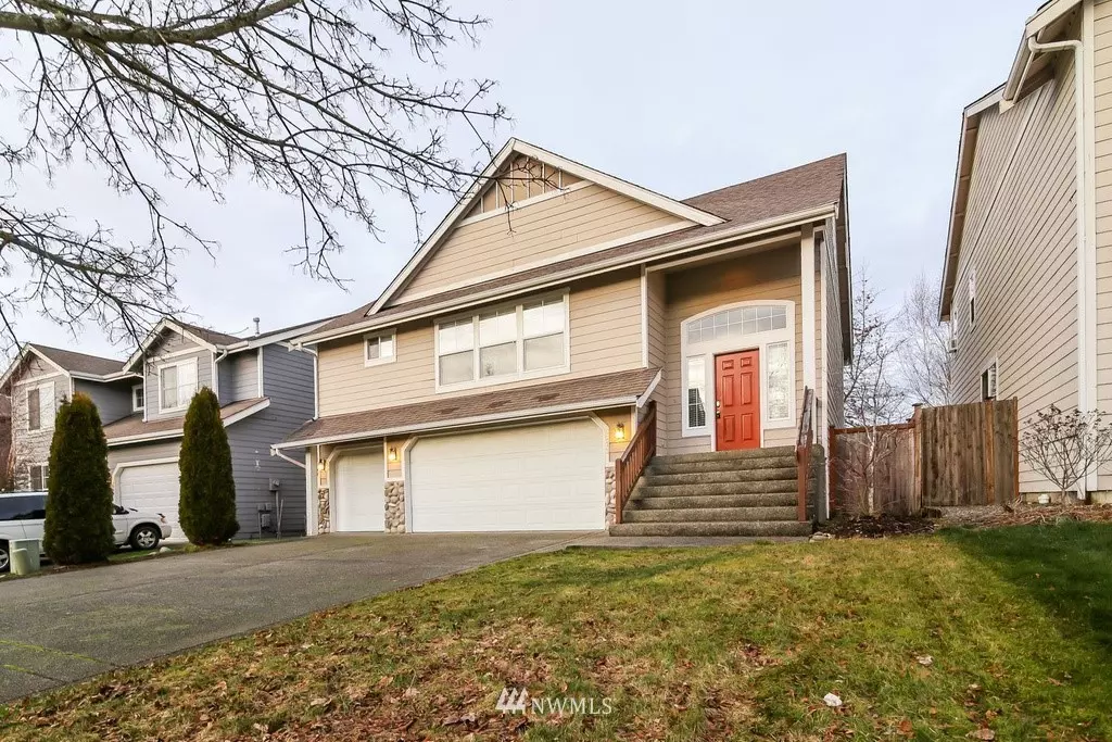 Puyallup, WA 98375,8913 188th ST E