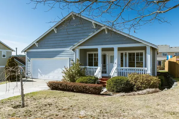 955 SW Silverberry ST, Oak Harbor, WA 98277