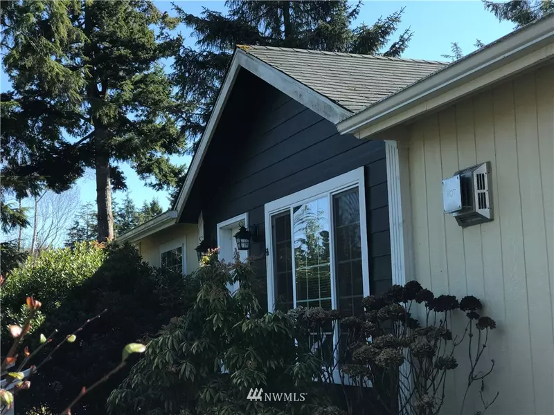 20205 Crane PL, Ocean Park, WA 98640