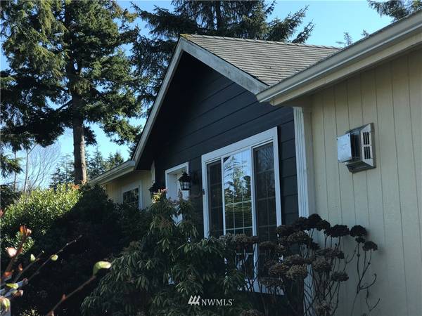 20205 Crane PL, Ocean Park, WA 98640