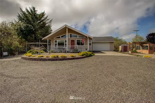 335 Marine View DR, Ocean Shores, WA 98569