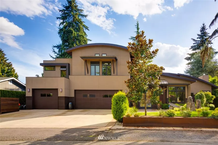 11015 NE 17th, Bellevue, WA 98004